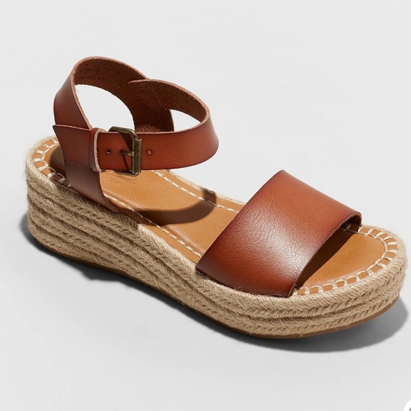 platform shoes - Picture 3 of 5